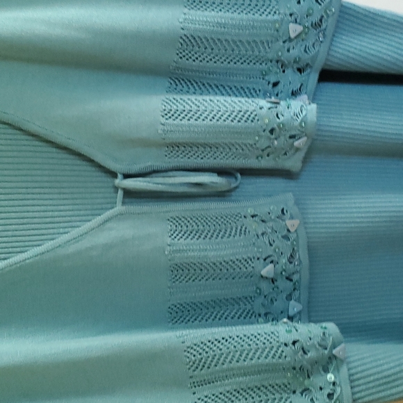 RQT short sleeved sweater top, teal, super cute - Picture 4 of 5